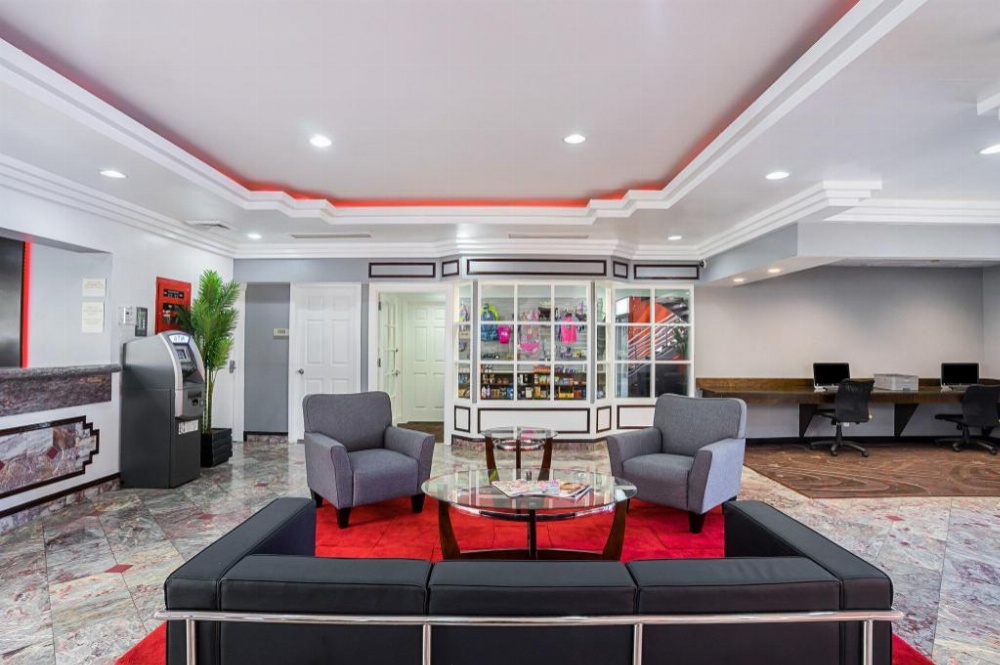 The Link Hotel on Sunrise Main image